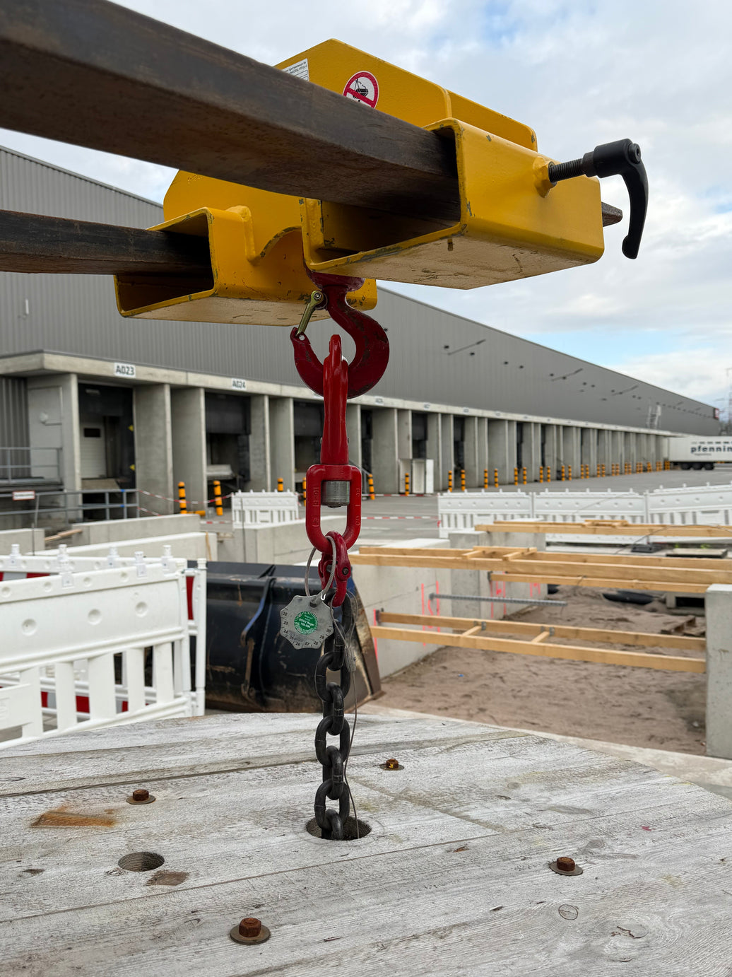 POWERTWISTER® im Einsatz bei Dittgen Bauunternehmen GmbH: Die einfache Lösung für das Abrollen von Kabeltrommeln