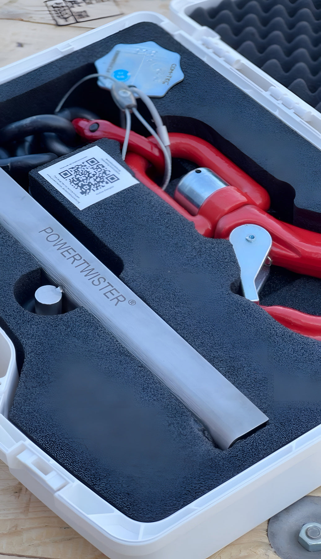 POWERTWISTER® im Straßenbau bei Bortolazzi Straßenbau GmbH: Mehr Effizienz mit nur einem Mitarbeiter beim Kabeltrommel abrollen